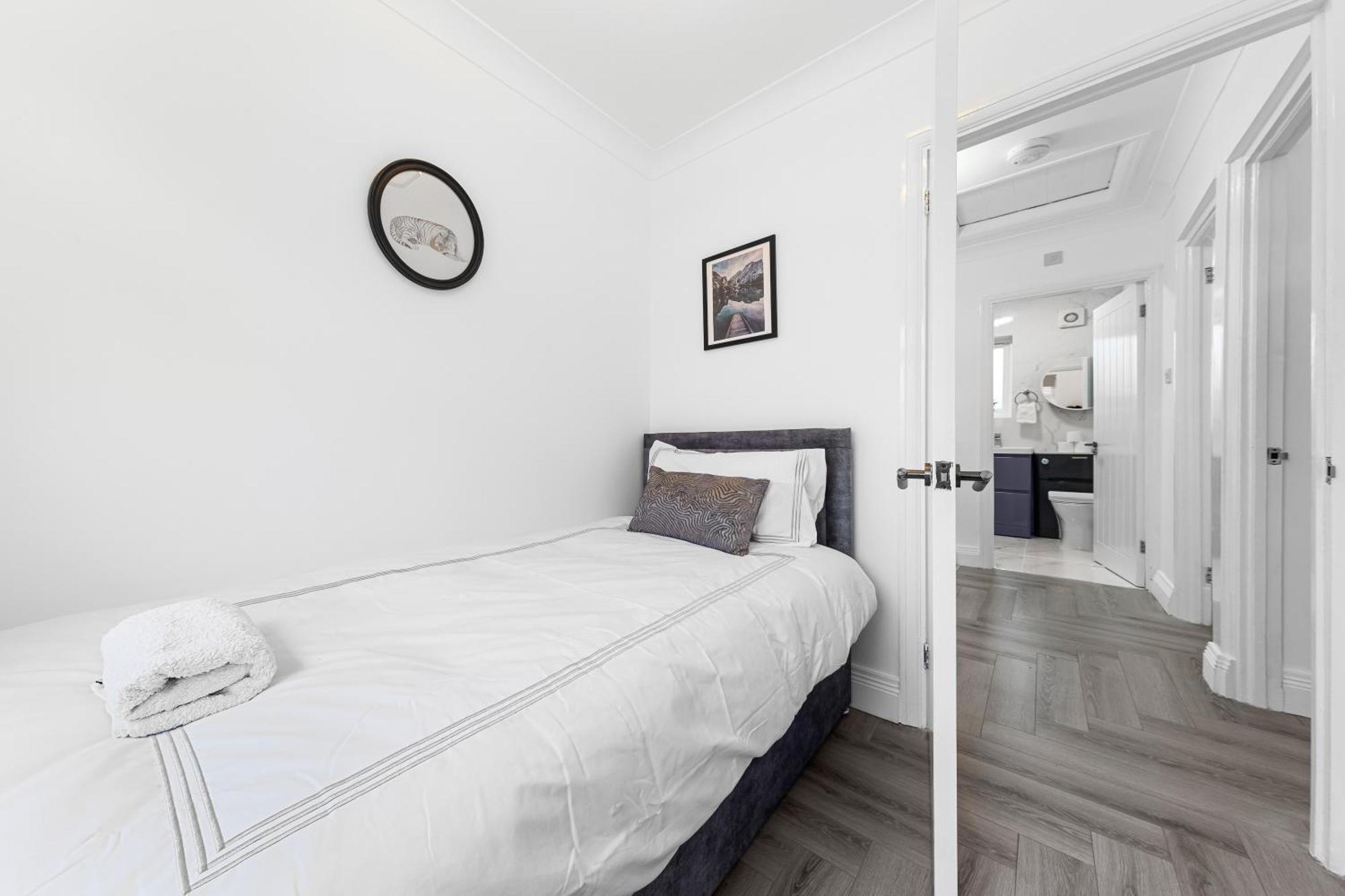 3 Bedroom House Close To Dartford Station Esterno foto