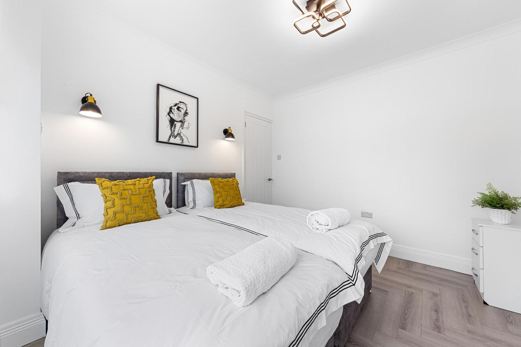 3 Bedroom House Close To Dartford Station Esterno foto